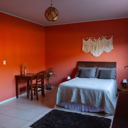 Oca Delfim Hostel Delfim Moreira Bagian luar foto