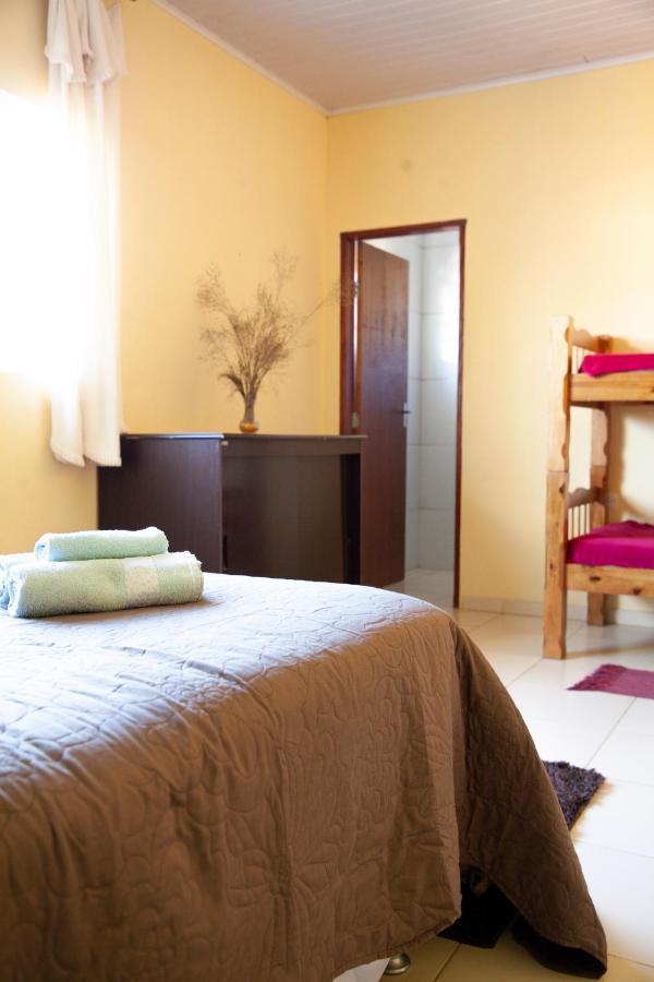 Oca Delfim Hostel Delfim Moreira Bagian luar foto