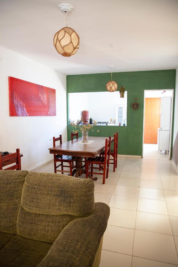 Oca Delfim Hostel Delfim Moreira Bagian luar foto
